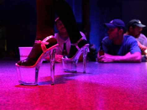Strip-tease/Lapdance Trouver une prostituée Duncan