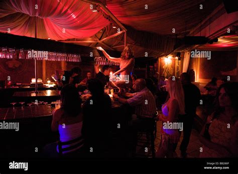 Striptease/Lapdance Find a prostitute Queenstown Estate