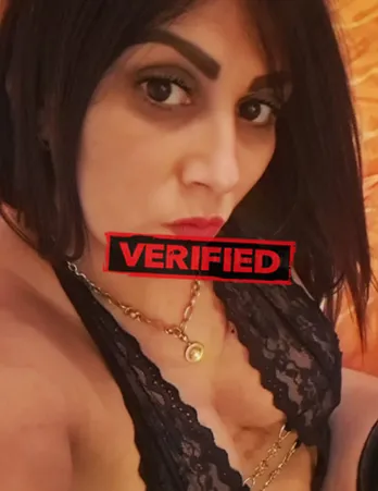 Aimee anal Prostituta Alfragida